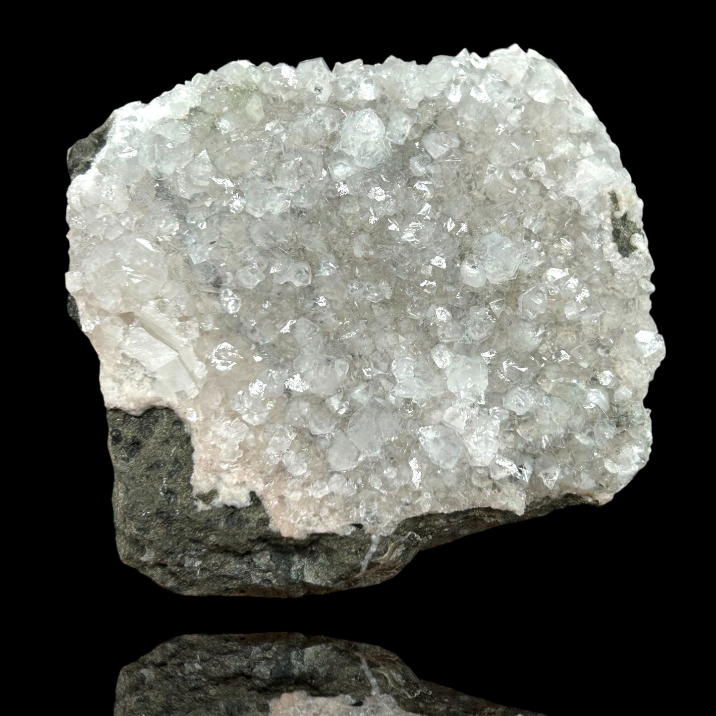 Apophyllite/Apophyllit - Gaulsberg Quarry, Hesse