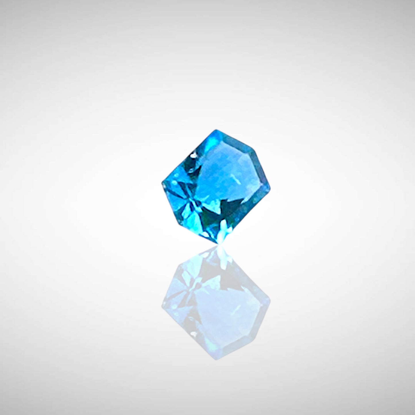 Hauyne faceted - Mendig, Eifel, Germany