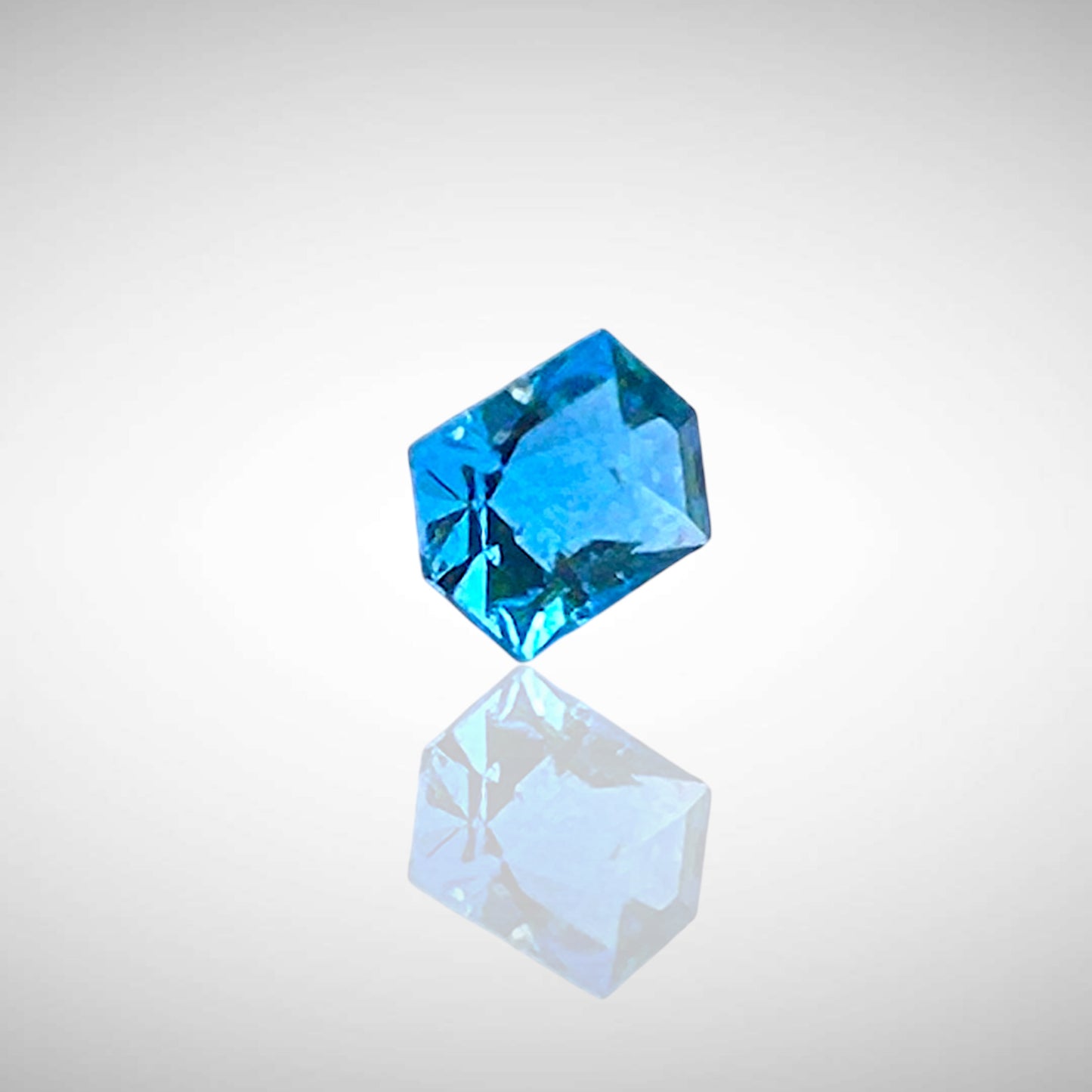 Hauyne faceted - Mendig, Eifel, Germany
