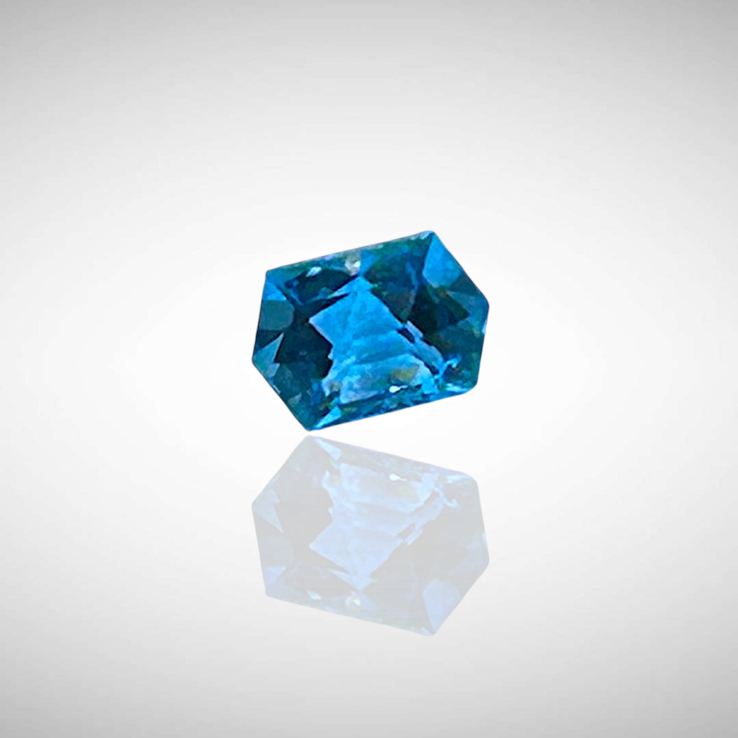 Hauyne faceted - Mendig, Eifel, Germany