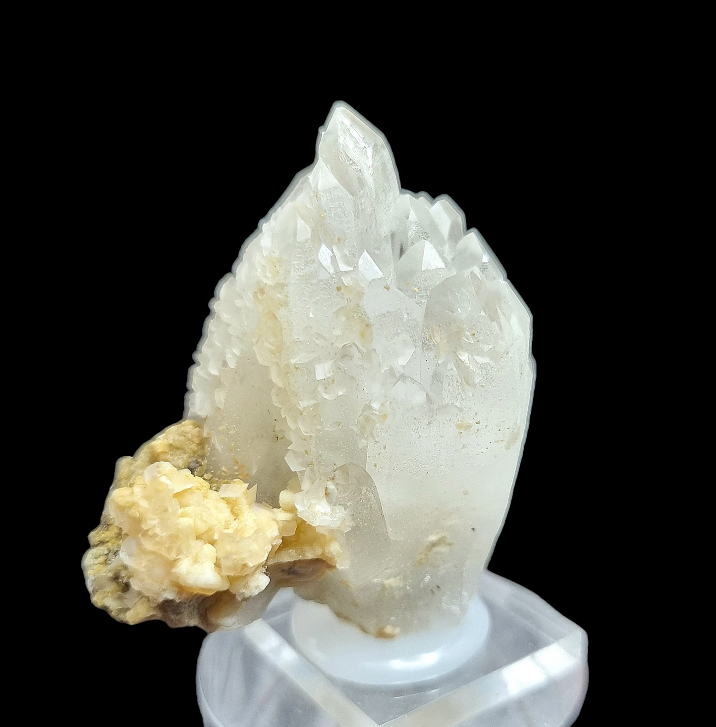 Quartz & Pyrrhotite - Trepča, Kosovo