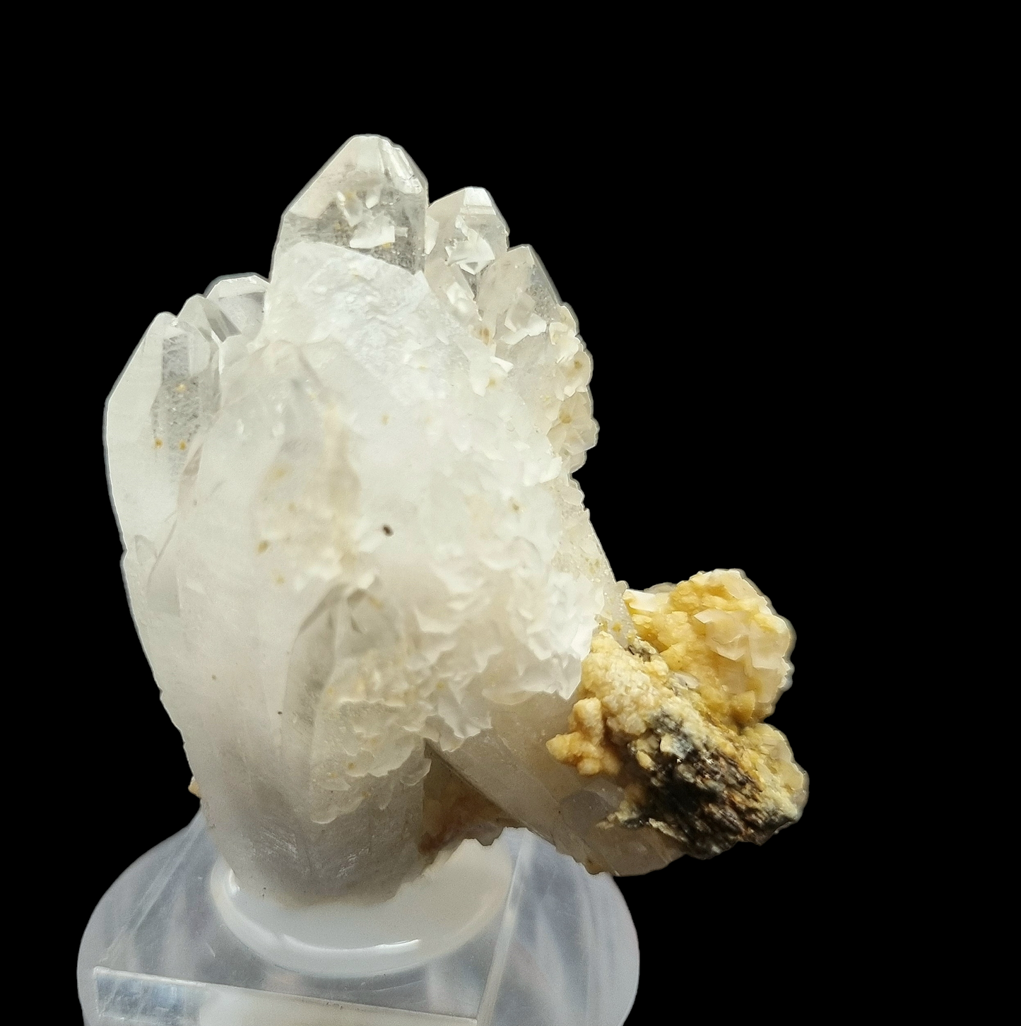 Quartz & Pyrrhotite - Trepča, Kosovo