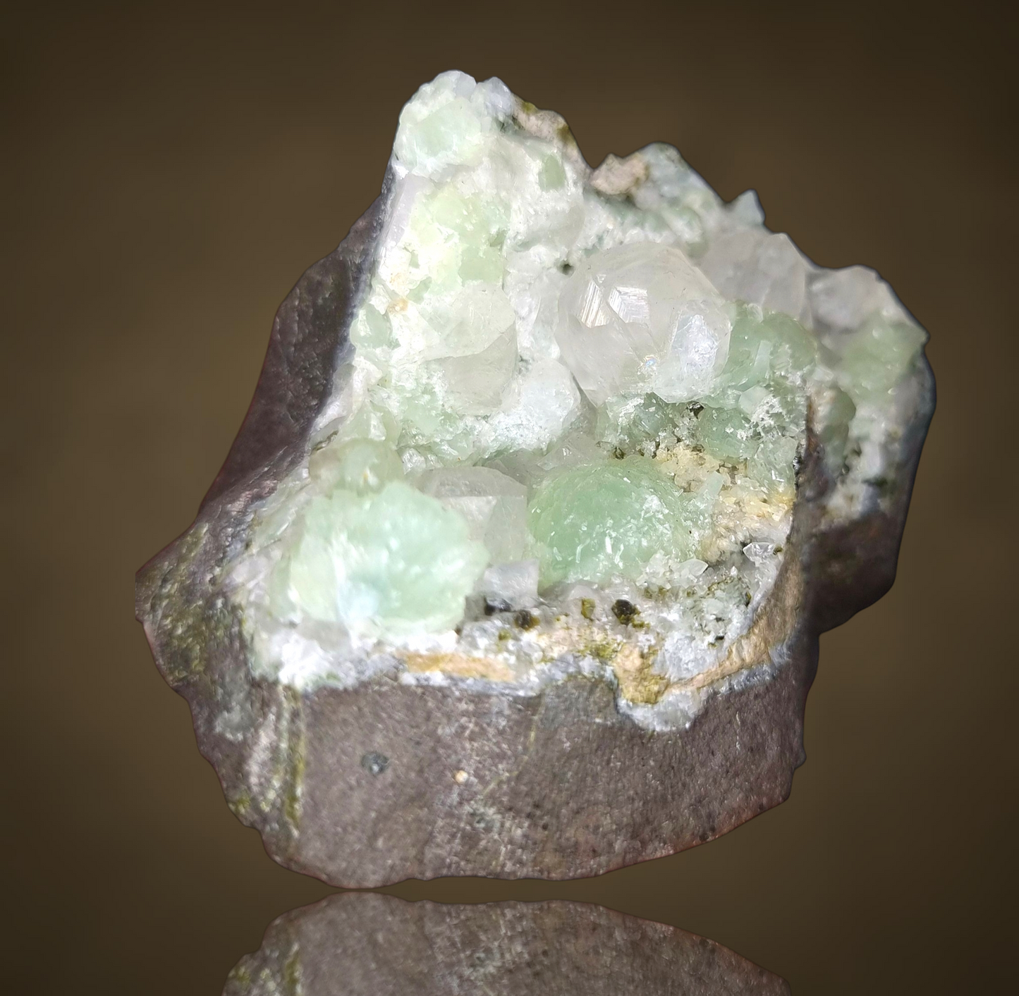 Prehnit, Calcit, Pumpellyit – Tafelkop, Namibia