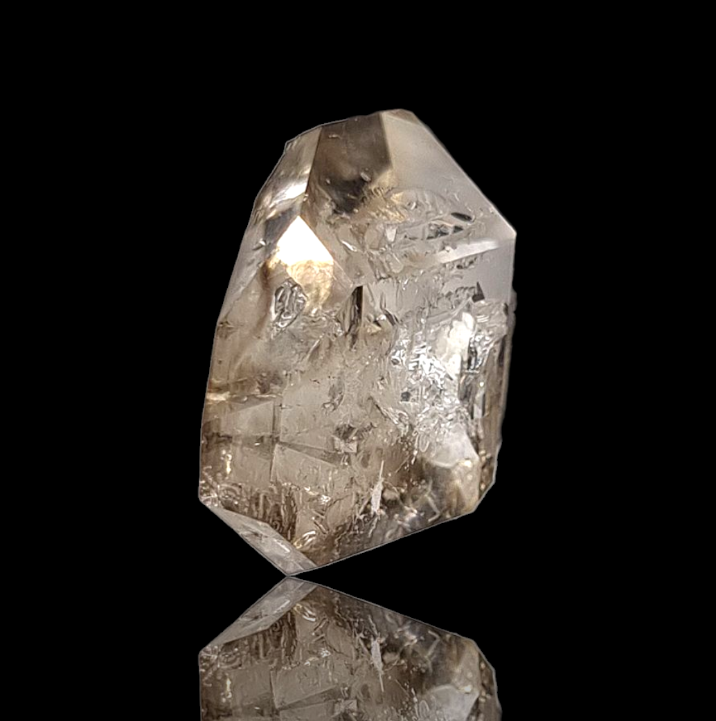Schaumburger Diamant mit Einschlüssen/Schaumburg diamond with inclusions - Schaumburg