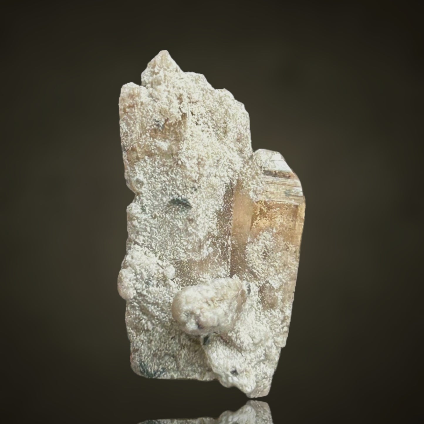 Topaz, Rhyolite - Maynard Claim, Utah, USA