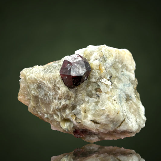 Almandin/e Granat/Garnet - Spitzkopje Area, Namibia