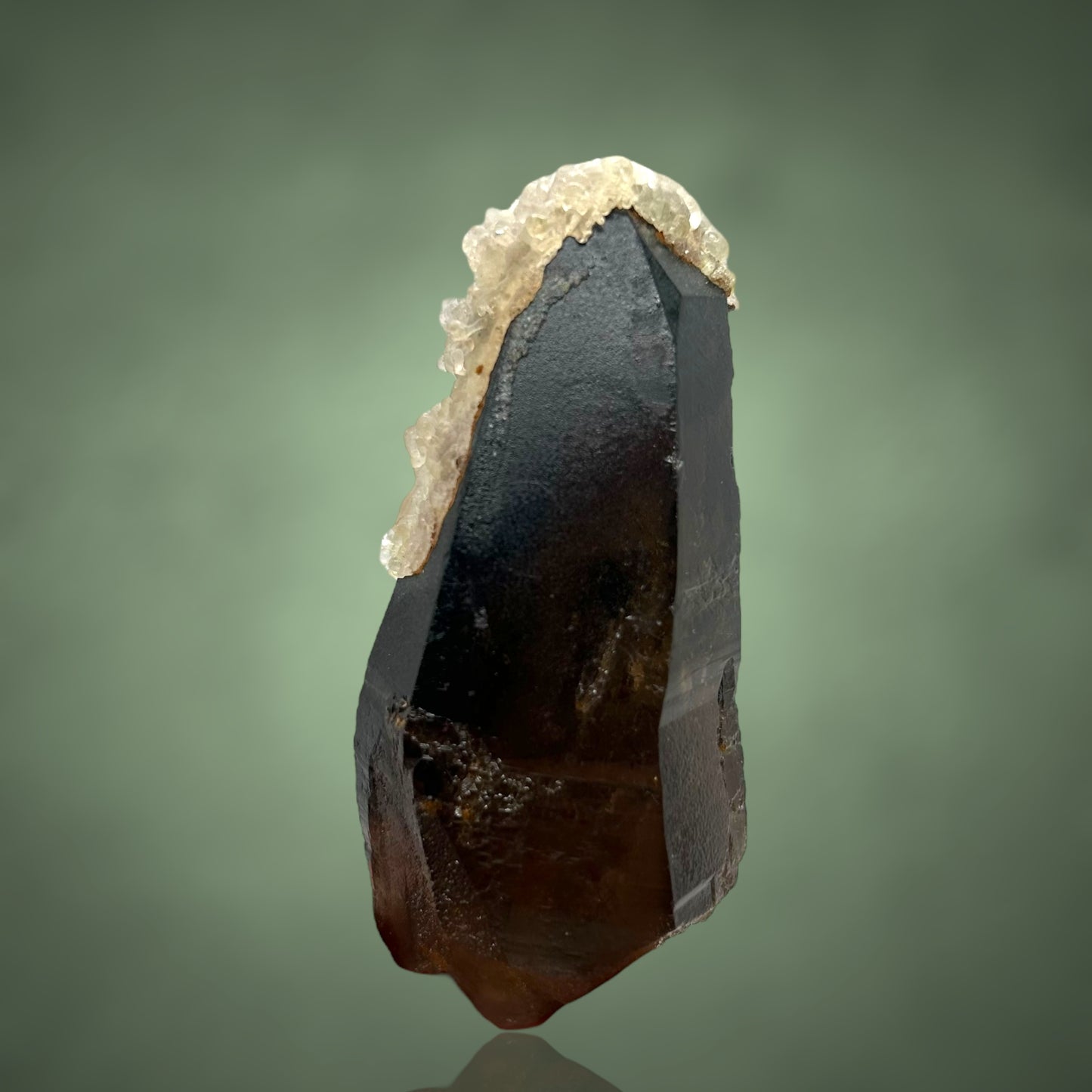 Hyalit/e auf Rauchquarz/Smoky Quartz - Erongo, Namibia