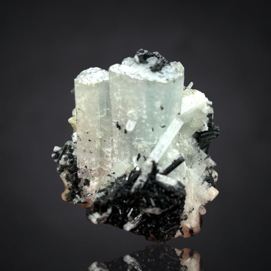 Aquamarin/e, Schorl Tourmaline - Erongo, Namibia #mineraliensammlung