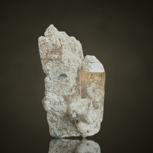 Topaz, Rhyolite - Maynard Claim, Utah, USA