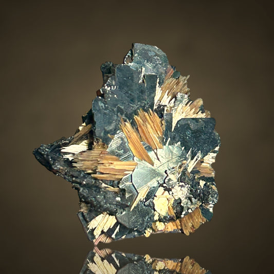 Rutile, Hematite - Novo Horizonte, Bahia, Brazil