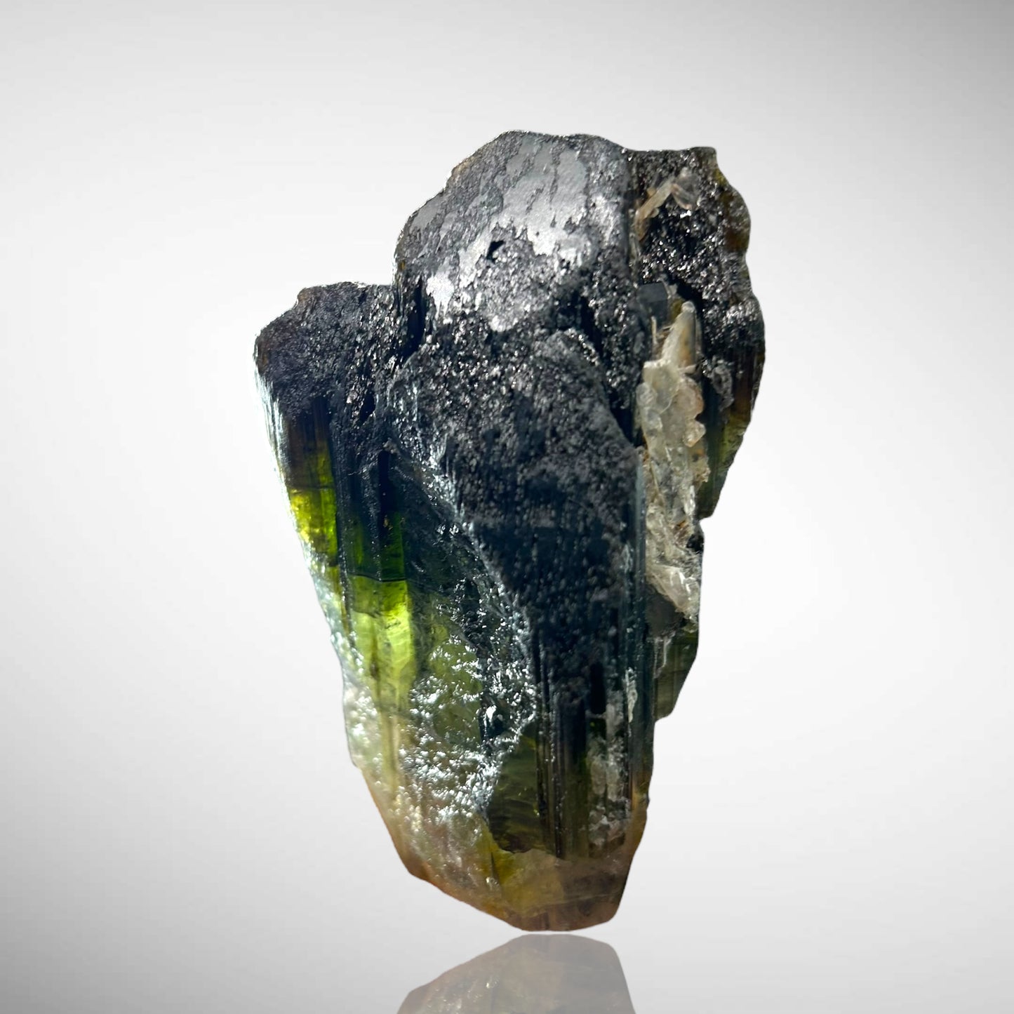 Elbaite - Virgem da Lapa, Brazil