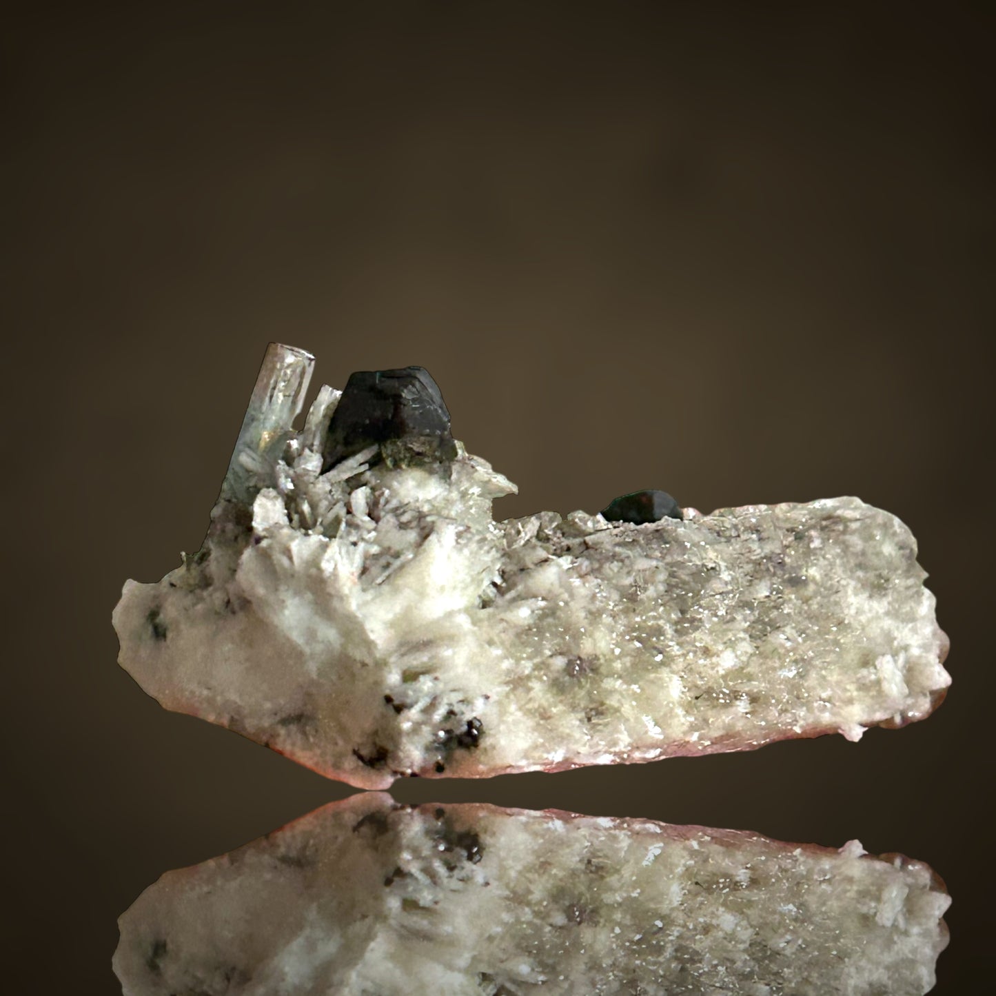 Aquamarin, Phlogopit – Erongo, Namibia