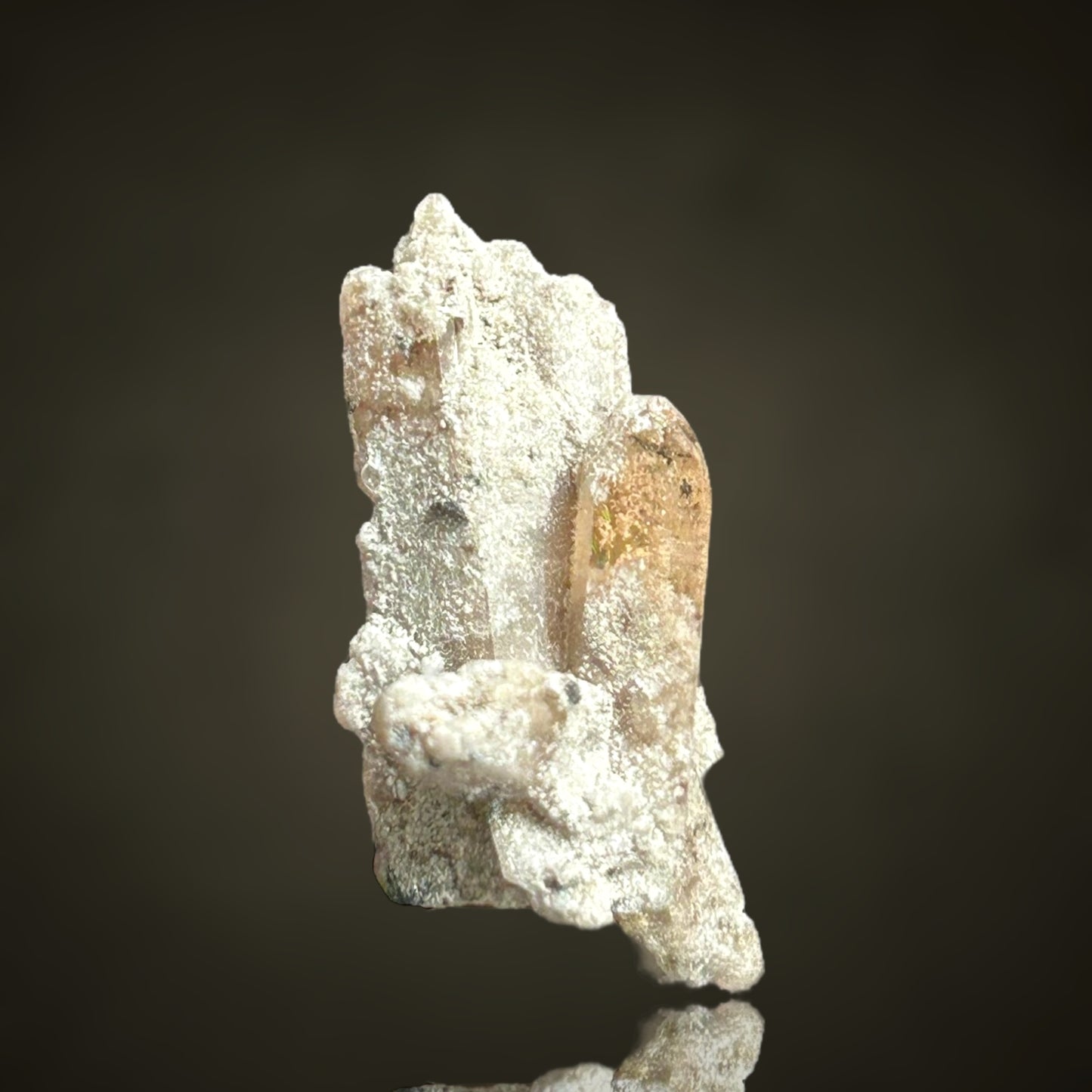 Topaz, Rhyolite - Maynard Claim, Utah, USA