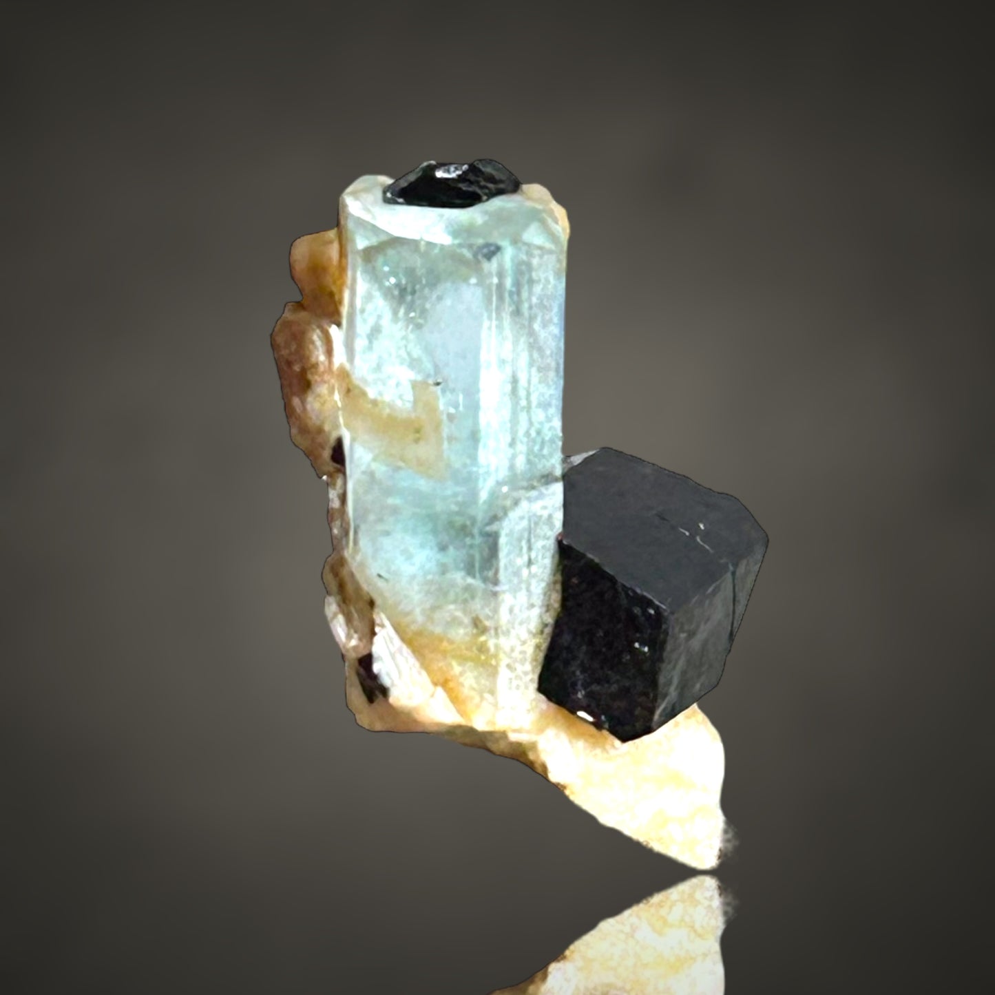 Aquamarin/e, Schorl Tourmaline - Erongo, Namibia