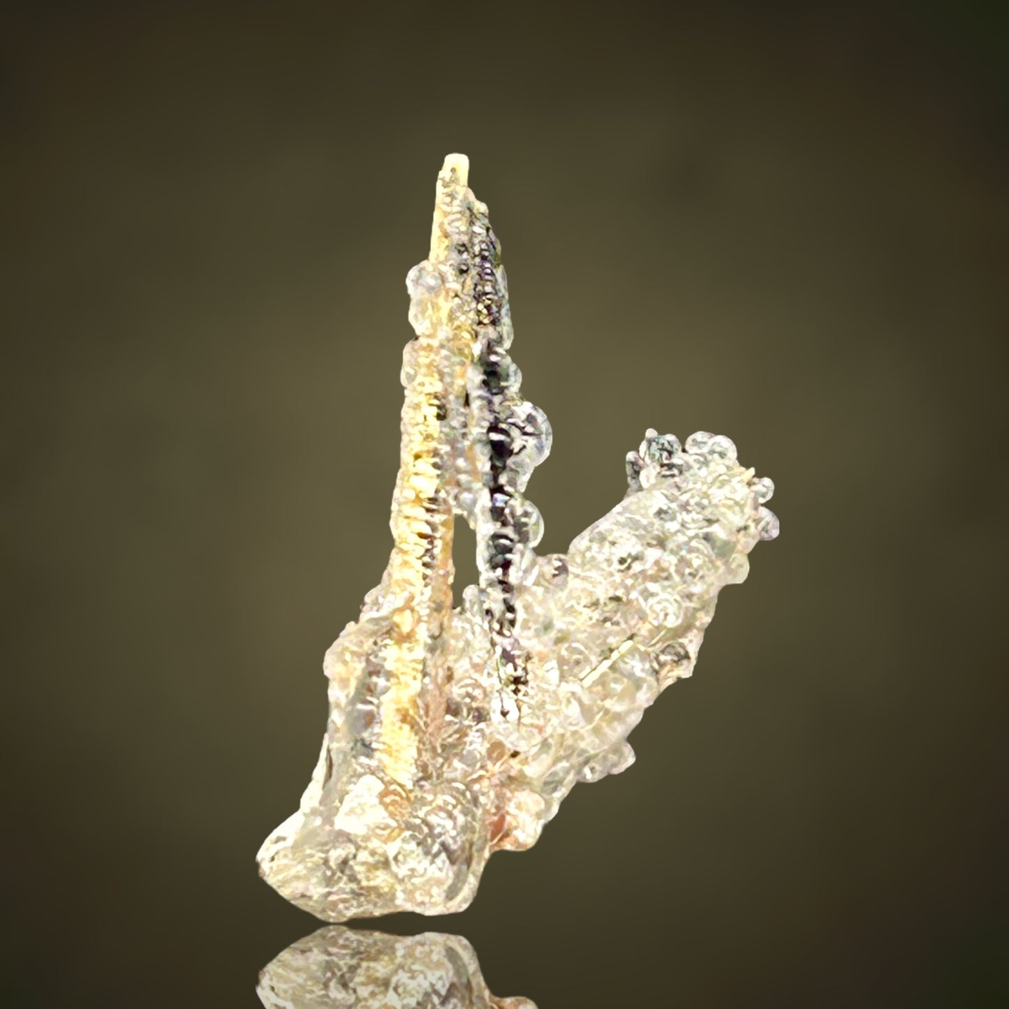 Hyalite on Rutile - Novo Horizonte, Brazil
