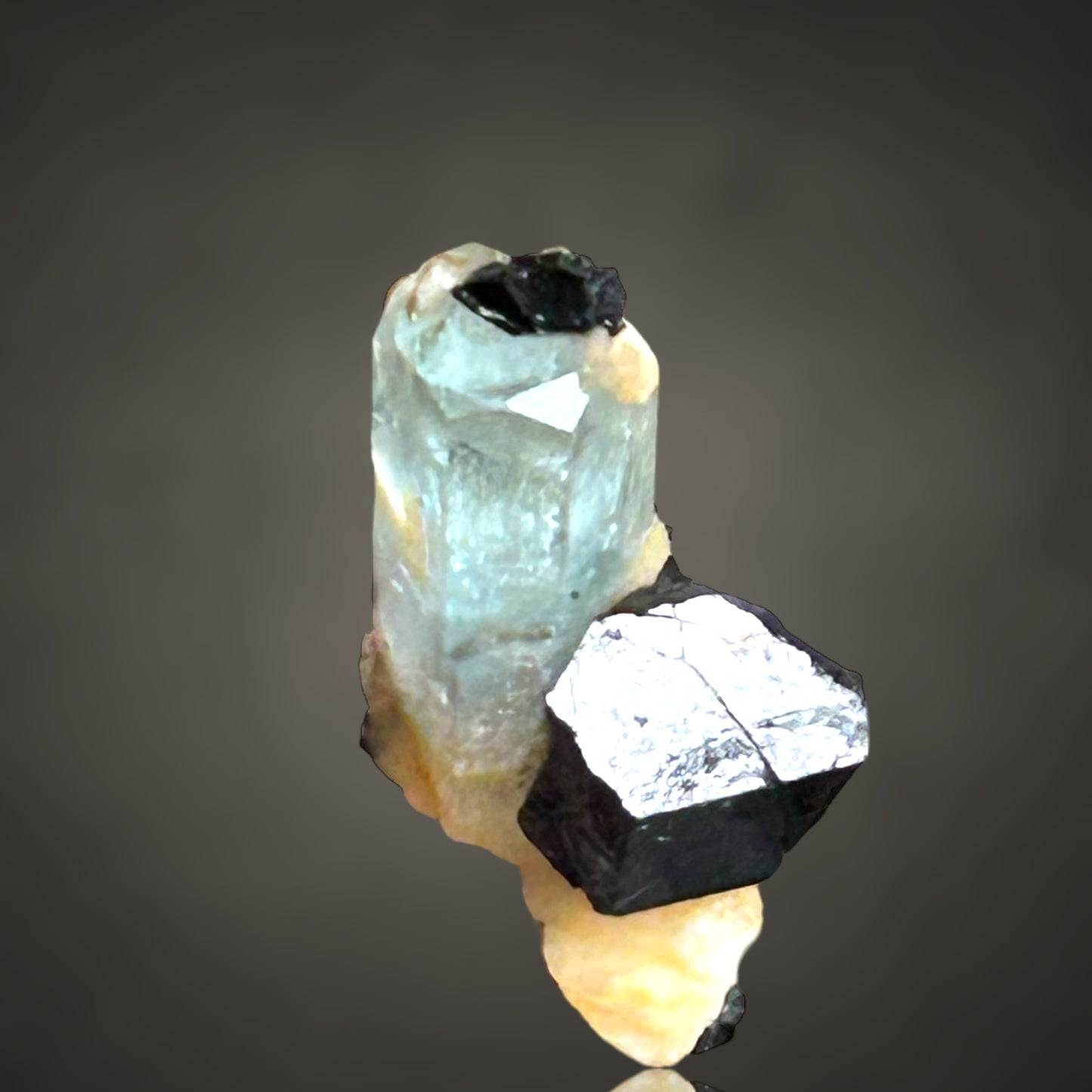 Aquamarin/e, Schorl Tourmaline - Erongo, Namibia