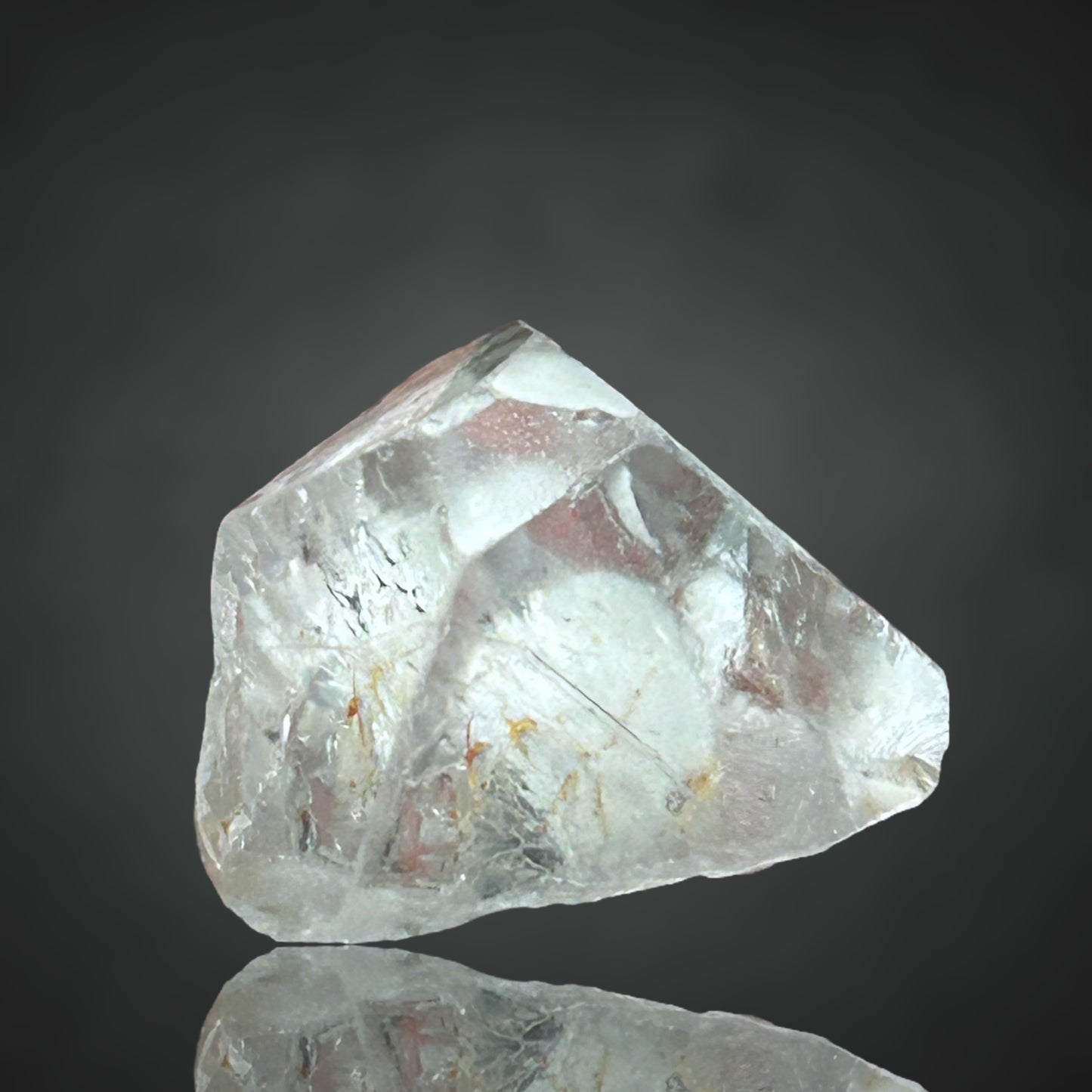 Topaz - Virgem da Lapa, Brazil