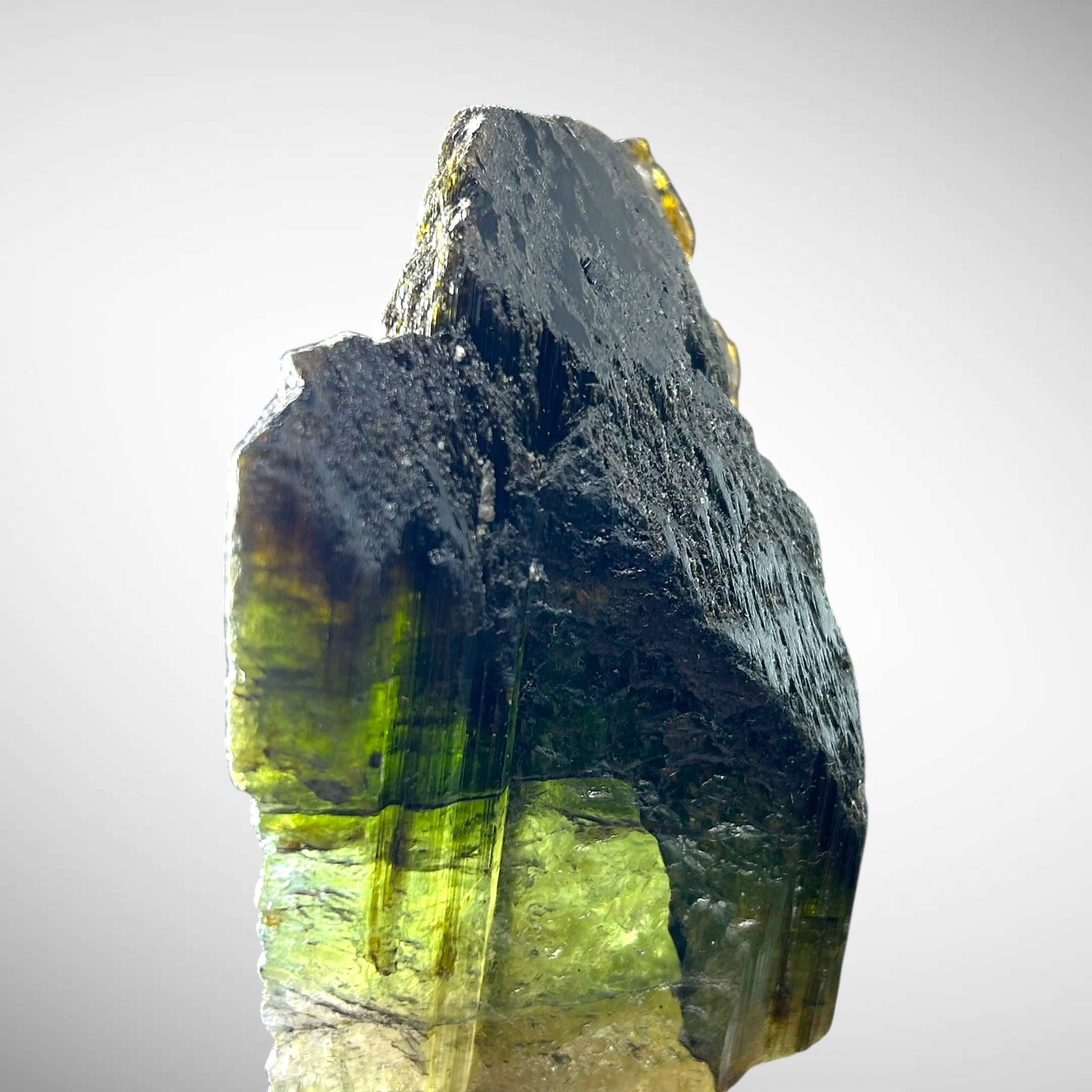 Elbaite - Virgem da Lapa, Brazil