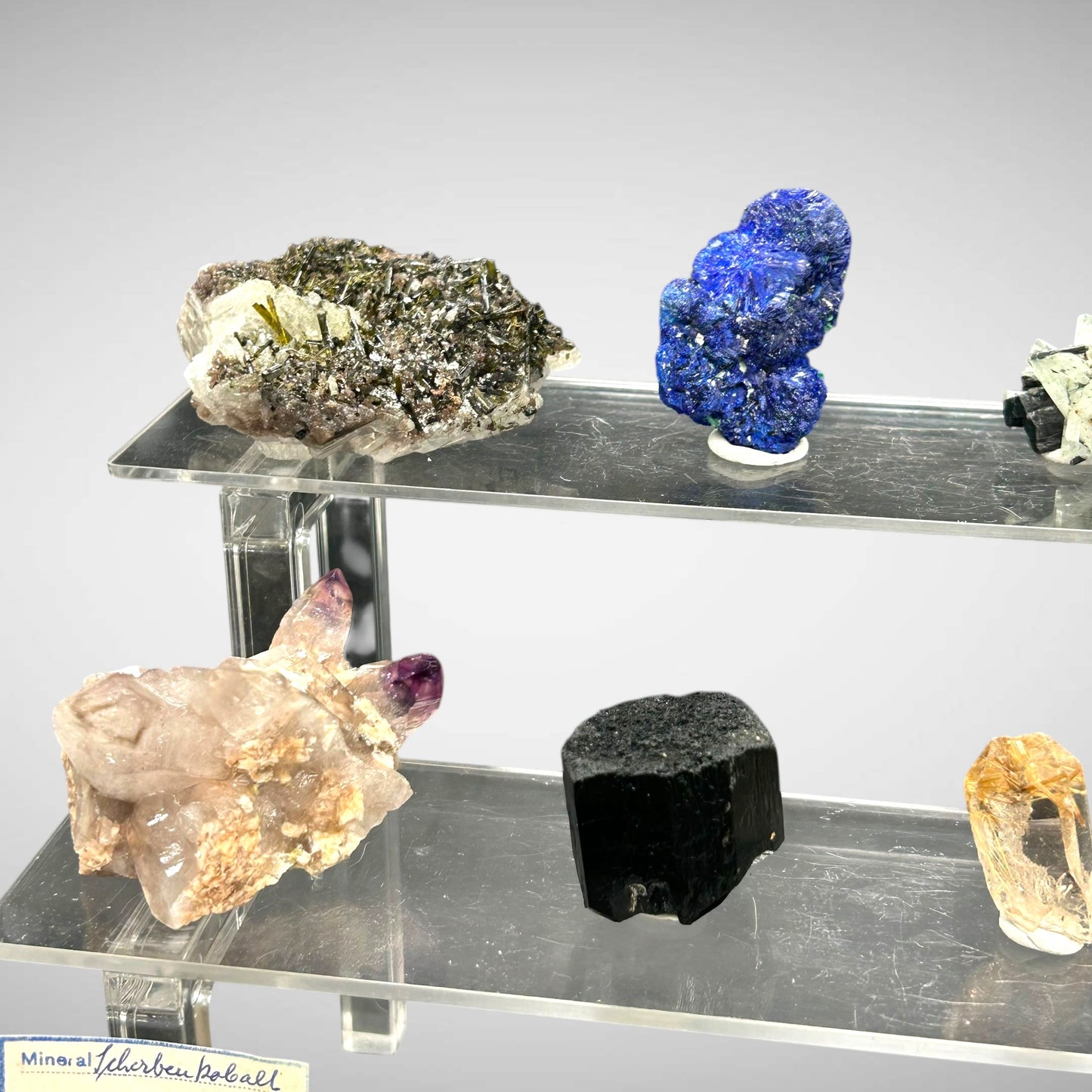 Mineral collection worldwide