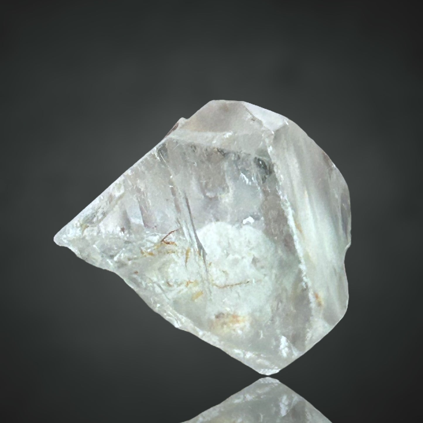 Topaz - Virgem da Lapa, Brazil
