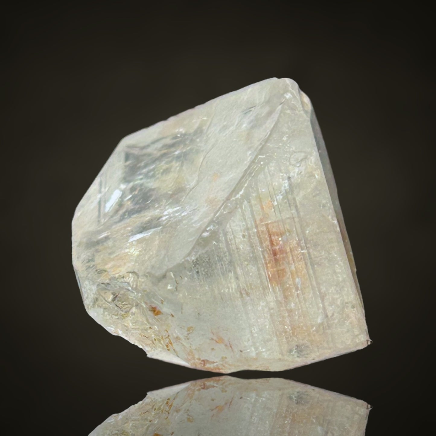 Topaz - Virgem da Lapa, Brazil