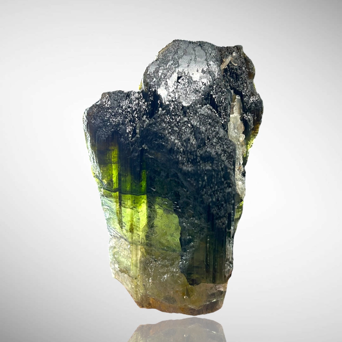 Elbaite - Virgem da Lapa, Brazil