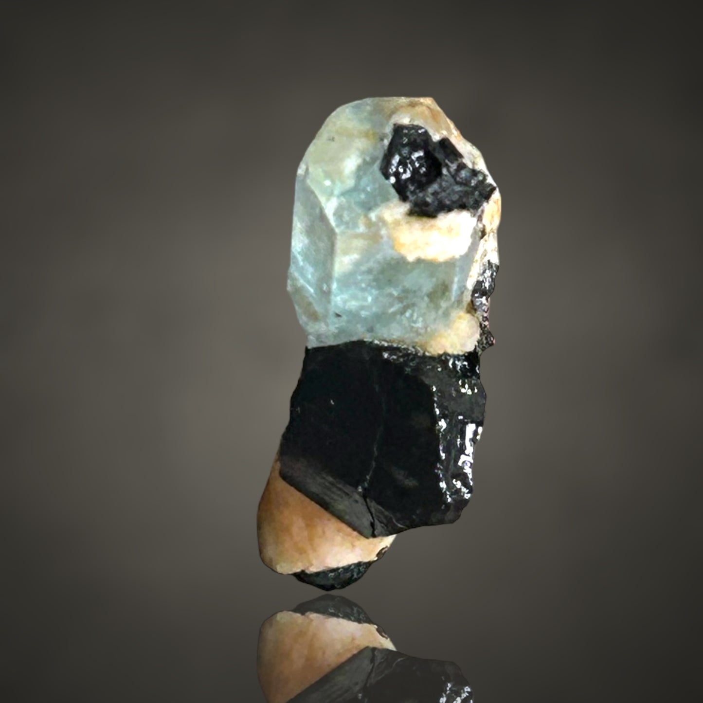 Aquamarin/e, Schorl Tourmaline - Erongo, Namibia