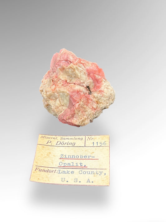 Cinnabar in Opal/Zinnober-Opal - Lake County, USA