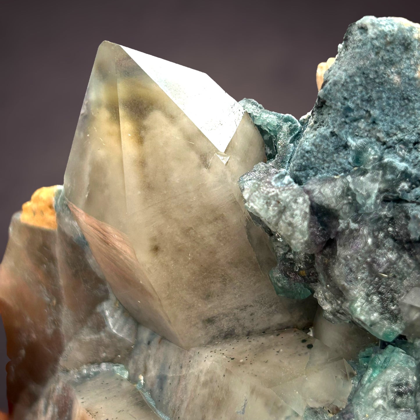 Phantomquartz & Fluorit/e & Ilmenite - Erongo, Namibia