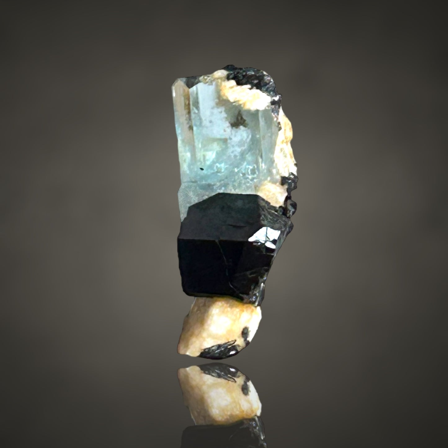 Aquamarin/e, Schorl Tourmaline - Erongo, Namibia