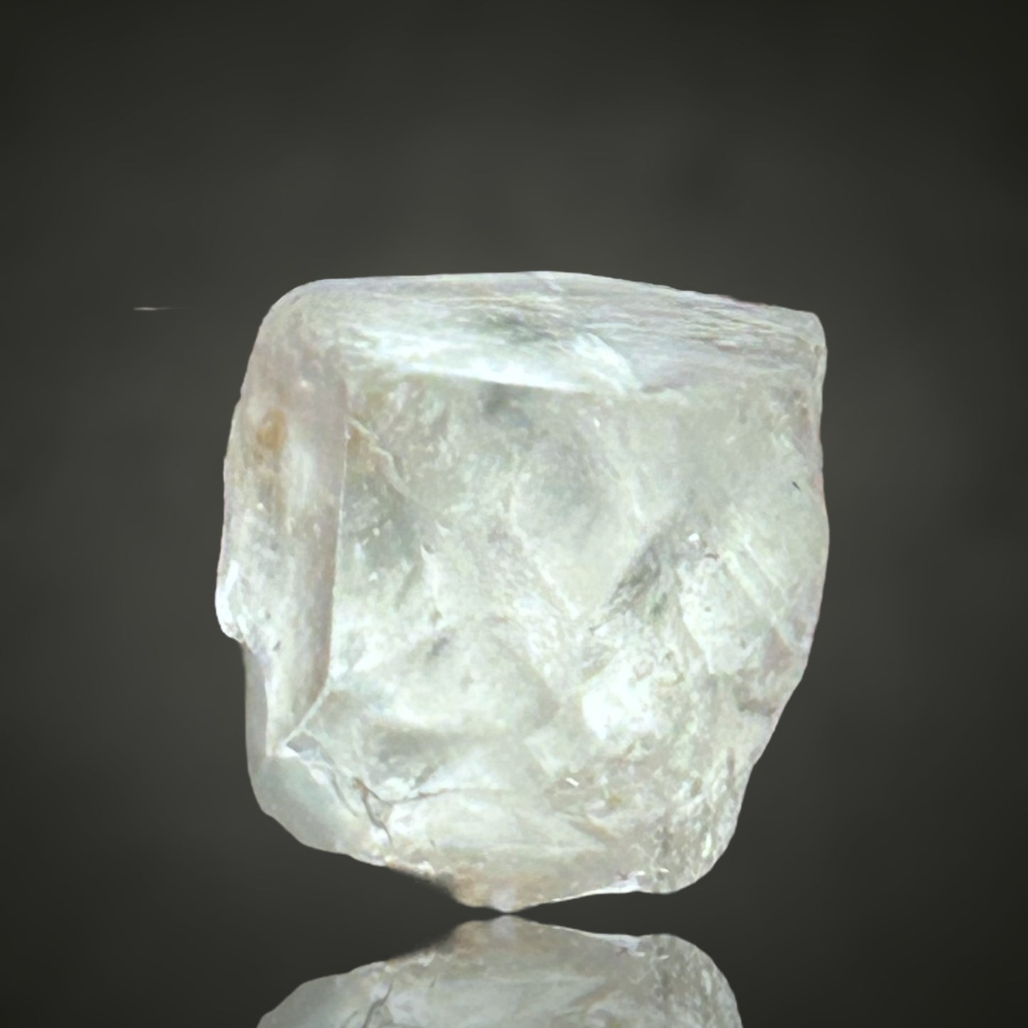 Topaz - Virgem da Lapa, Brazil