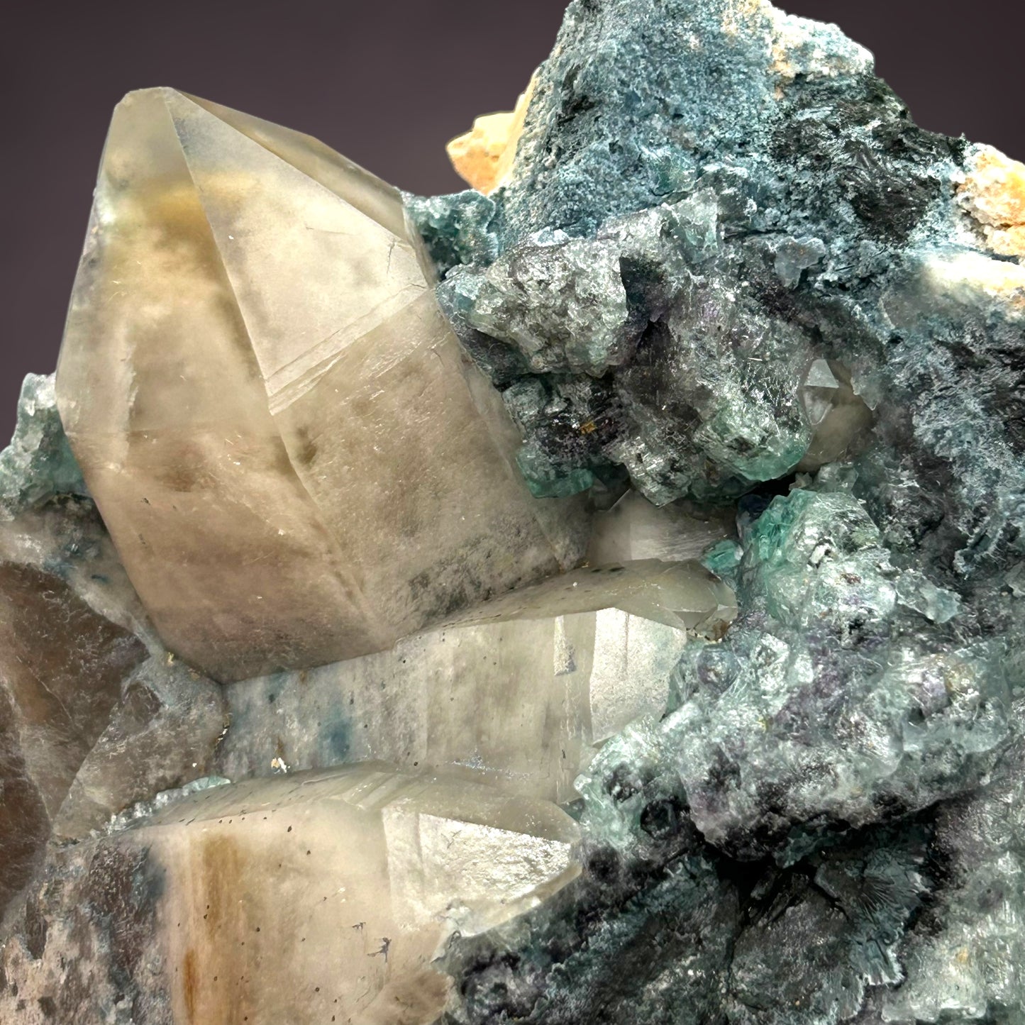 Phantomquartz & Fluorit/e & Ilmenite - Erongo, Namibia