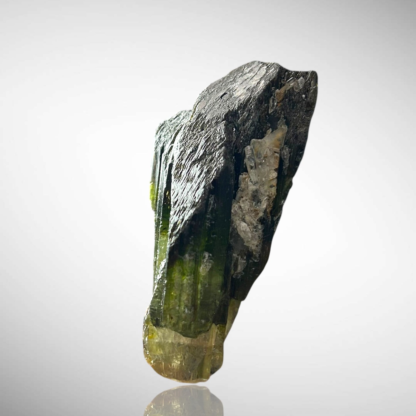 Elbaite - Virgem da Lapa, Brazil