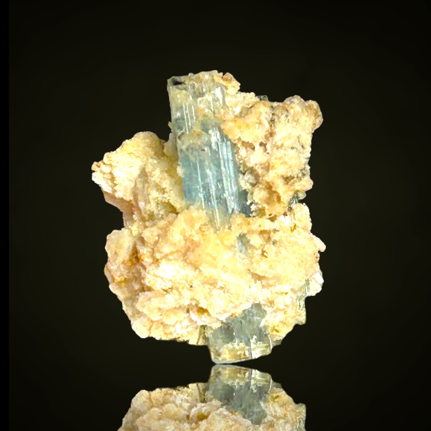 Aquamarin/e xx, Orthoclas/e - Erongo,Namibia