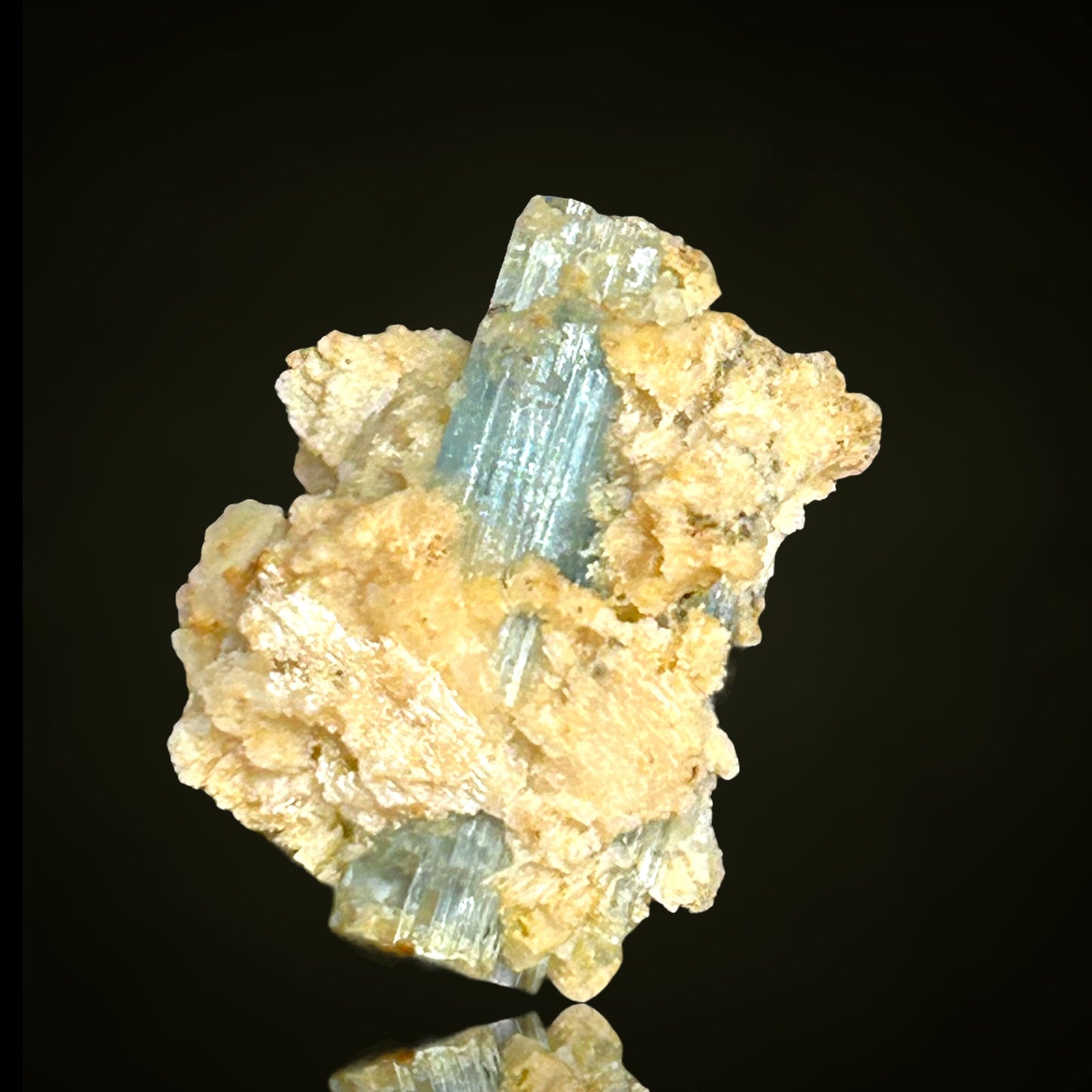Aquamarin/e xx, Orthoclas/e - Erongo,Namibia